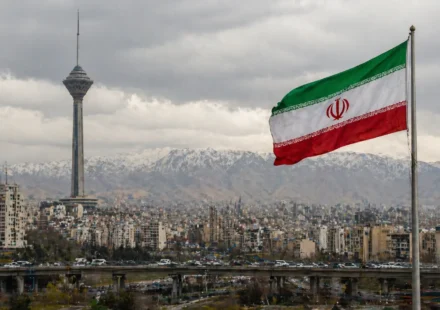 Fractured Iran’s Regime? Media Framing and Public Opinion